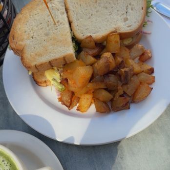Stratford Court Cafe - Egg sandwich - Cafes Near Me - Del Mar, California Stratford Court Cafe - Egg sandwich - Cafes Near Me - Del Mar, California