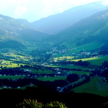 Hotel Sonnbergstub'n - The view from Sonnbergstub'n Rosi's - Hotels Near Me - Kitzbühel, 7