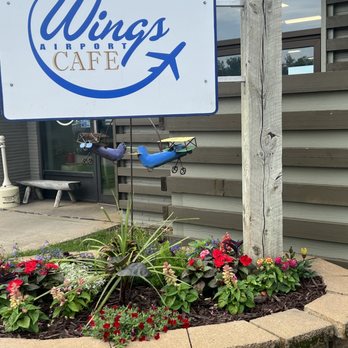 Wings Airport Cafe - Cafes Near Me - Brainerd, Minnesota