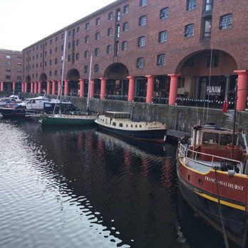 Albert Dock - Landmarks & Historical Buildings Near Me - Liverpool, XMS Albert Dock - Landmarks & Historical Buildings Near Me - Liverpool, XMS