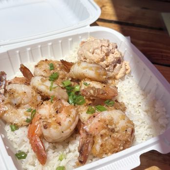 Da Bald Guy - Peeled Garlic Butter Shrimp - Food Trucks Near Me - Kahuku, Hawaii Da Bald Guy - Peeled Garlic Butter Shrimp - Food Trucks Near Me - Kahuku, Hawaii