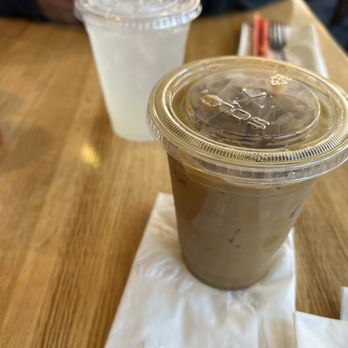 Lotus Restaurant - Vietnamese Coffee Fresh & Squeeze Limeade - Vietnamese Near Me - Minneapolis, Minnesota