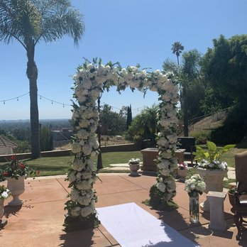 Bella Blooms - The beautiful arch for our wedding ceremony - July 2020. - Florists Near Me - Anaheim, California