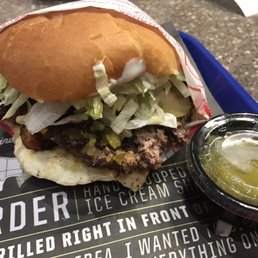 This makes no sense! Put the Chile in the burger! Why is it on the side??