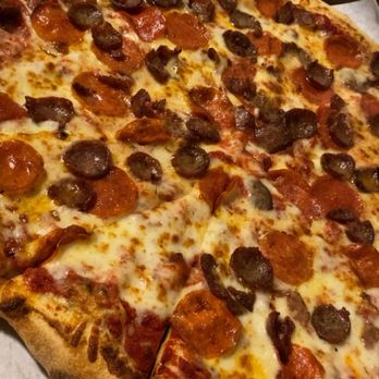 Jesse's Pizza - Pepperoni- sausage pizza - Pizza Near Me - Rosamond, California