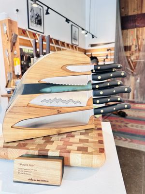 New West Knifeworks & MTN MAN Toy Shop by null