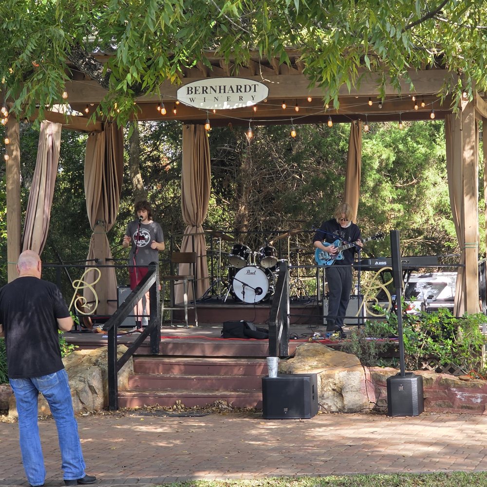 Bernhardt Winery - Wineries Near Me - Plantersville, Texas