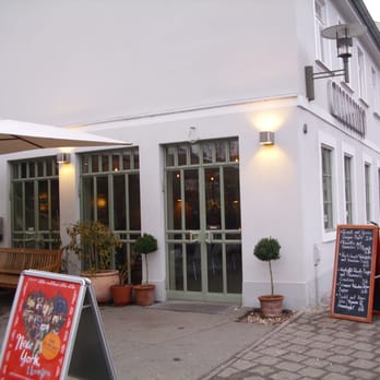 Manhattan Kino - Cinema Near Me - Erlangen, BY