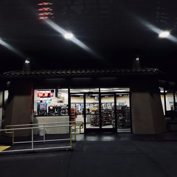 Chevron - 3:00am - Gas Stations Near Me - Camarillo, California