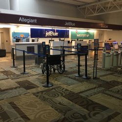 JetBlue - Check-in Counter