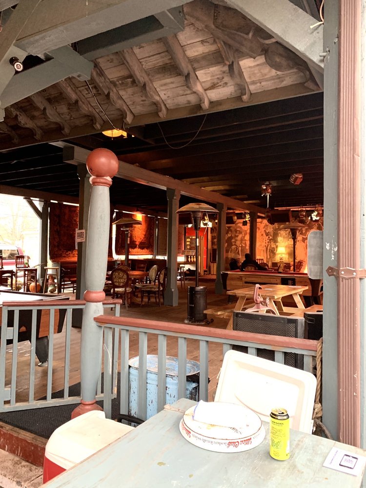 STATION BAR & CURIO Updated August 2024 54 Photos & 58 Reviews