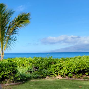 Castaway Cafe - View from our seat - American Near Me - Lahaina, Hawaii