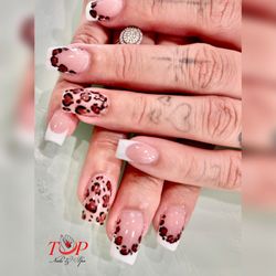 Top Nails & Spa