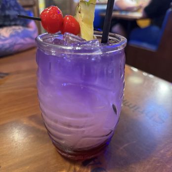 Bubba Gump Shrimp - Tiki drink - Seafood Near Me - Long Beach, California