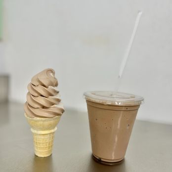 Chilcoot Frosty - Ice Cream & Frozen Yogurt Near Me - Chilcoot, California Chilcoot Frosty - Ice Cream & Frozen Yogurt Near Me - Chilcoot, California