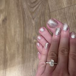 Monchéri Nail Spa - No chip mani and signature delux pedi
