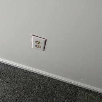 Toepfer Construction - Area of missed painting - General Contractors Near Me - Capitol Heights, Maryland
