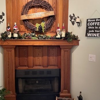 Hightower Creek Vineyards - Wine Tasting Room Near Me - Hiawassee, Georgia