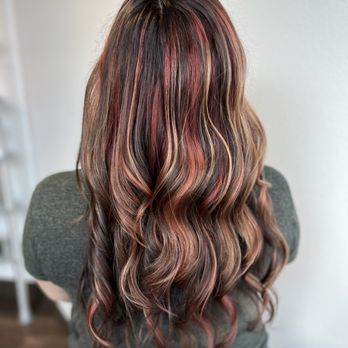 Teze Salon - Hair Salons Near Me - Puyallup, Washington