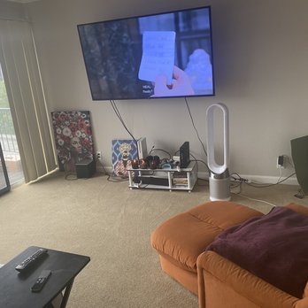 Diamond Cleaning Service - Living room! - Home Cleaning Near Me Diamond Cleaning Service - Living room! - Home Cleaning Near Me