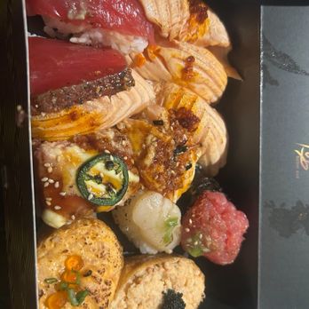 FOB Sushi Bar - Sushi Bars Near Me - Seattle, Washington