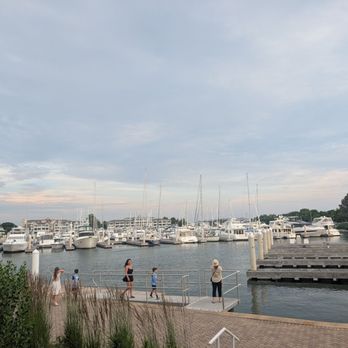 Libbey's Coastal Kitchen and Cocktails - New American Near Me - Stevensville, Maryland Libbey's Coastal Kitchen and Cocktails - New American Near Me - Stevensville, Maryland