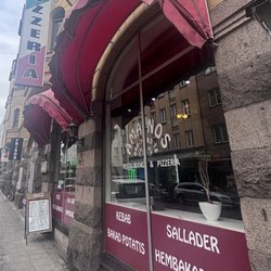 H.F Pizzeria Amanos - Front of restaurant