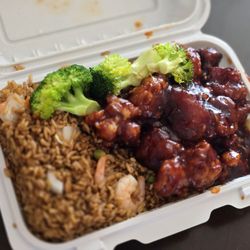 Best Wok - General Tso Chicken with Shrimp Fried Rice