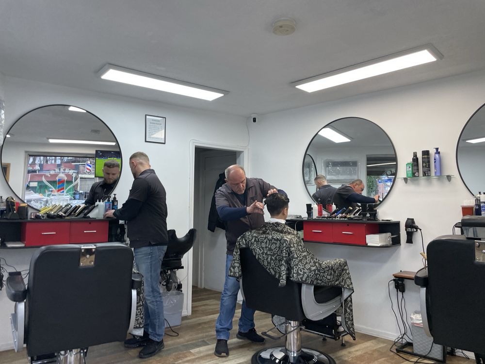 Yonkers Barbershop Logo