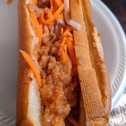 Hung Thinh Supermarket - Banh Mi
