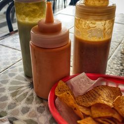 Gorditas La Tia Susy - Three excellent salsas to choose from. The little one is quite spicy !