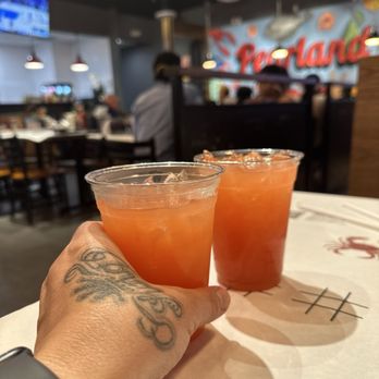 Crawfish Cafe - Seafood Near Me - Pearland, Texas
