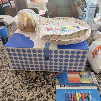 Nothing Bundt Cakes - Birthday cake - Desserts Near Me - Cockeysville, Maryland