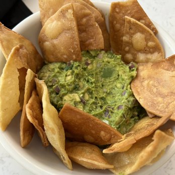 Agave House - Guac and chips - New Mexican Cuisine Near Me - Tucson, Arizona