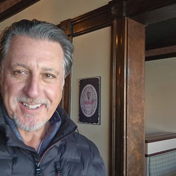 Teddy Gallagher's Irish Pub - ROSARIO S. CASSATA AT TEDDY GALLAGHERS IRISH PUB IN FRANKLIN MASSACHUSETTS. - Irish Pub Near Me - Franklin, Massachusetts