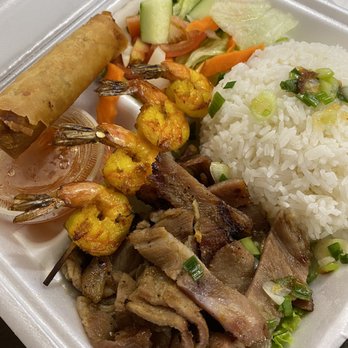 Pho Xe Lua - #40 - Com Chả Giò Tôm Thịt Nớng (Bò Hoặc Gà) - charbroiled pork dish with steamed rice, shrimp, egg roll, & salad - Vietnamese Near Me - Sacramento, California Pho Xe Lua - #40 - Com Chả Giò Tôm Thịt Nớng (Bò Hoặc Gà) - charbroiled pork dish with steamed rice, shrimp, egg roll, & salad - Vietnamese Near Me - Sacramento, California