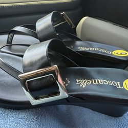 Italian-made black wedge sandals