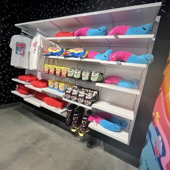 IT'SUGAR - Candy Stores Near Me - Honolulu, Hawaii