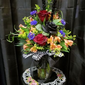That Flower Shop LTD. - This one was a "just because you love flowers" occasion - Florists Near Me - Chilliwack, British Columbia