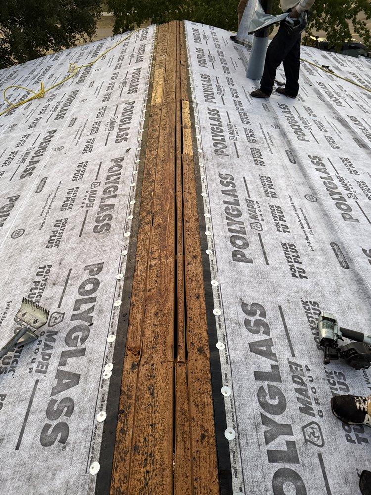 Slide of Sarmiento Roofing Services