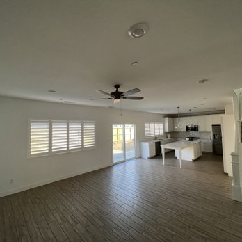 Elite Window Coverings - Hand tilt 4 1/2in louvers - Shades & Blinds Near Me - Clovis, California