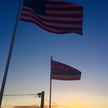 Fleetwood's on Front St - Happy Birthday America - New American Near Me - Lahaina, Hawaii