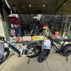Clinton Rides | Electric Bike & Skate - Window display