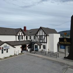 The Howling Coyote Pub - The Howling Coyote Pub is in 100 year old renowned hotel in Oliver, BC. Offering Great food & Patio, Also has Patio!!
