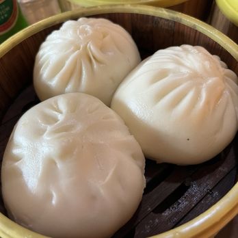 Dolo Restaurant and Bar - Pork and vegetable buns - Dim Sum Near Me - Chicago, Illinois Dolo Restaurant and Bar - Pork and vegetable buns - Dim Sum Near Me - Chicago, Illinois