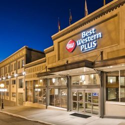 Best Western Plus Baker Street Inn & Convention Centre