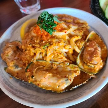 District Eleven - Creamchi Udon - Vietnamese Near Me - Vancouver, British Columbia
