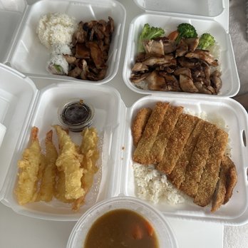 Tak-e sushi & rolls - Chicken Teriyaki, Pork cutlet w/ curry and tempura - Japanese Near Me - Carson, California Tak-e sushi & rolls - Chicken Teriyaki, Pork cutlet w/ curry and tempura - Japanese Near Me - Carson, California