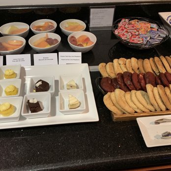 VIP Lounge Latam - Airport Lounges Near Me - Miami, Florida VIP Lounge Latam - Airport Lounges Near Me - Miami, Florida