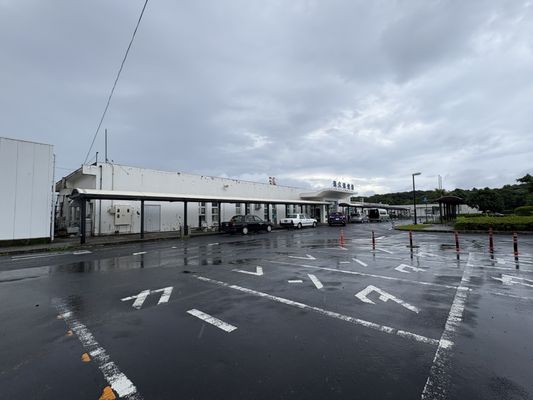 屋久島空港ターミナル - Updated December 2025 - 10 Photos - 屋久島